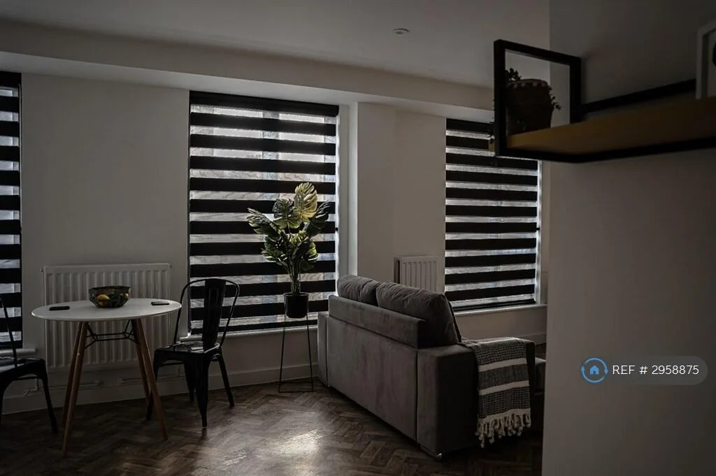 Studio flat for rent