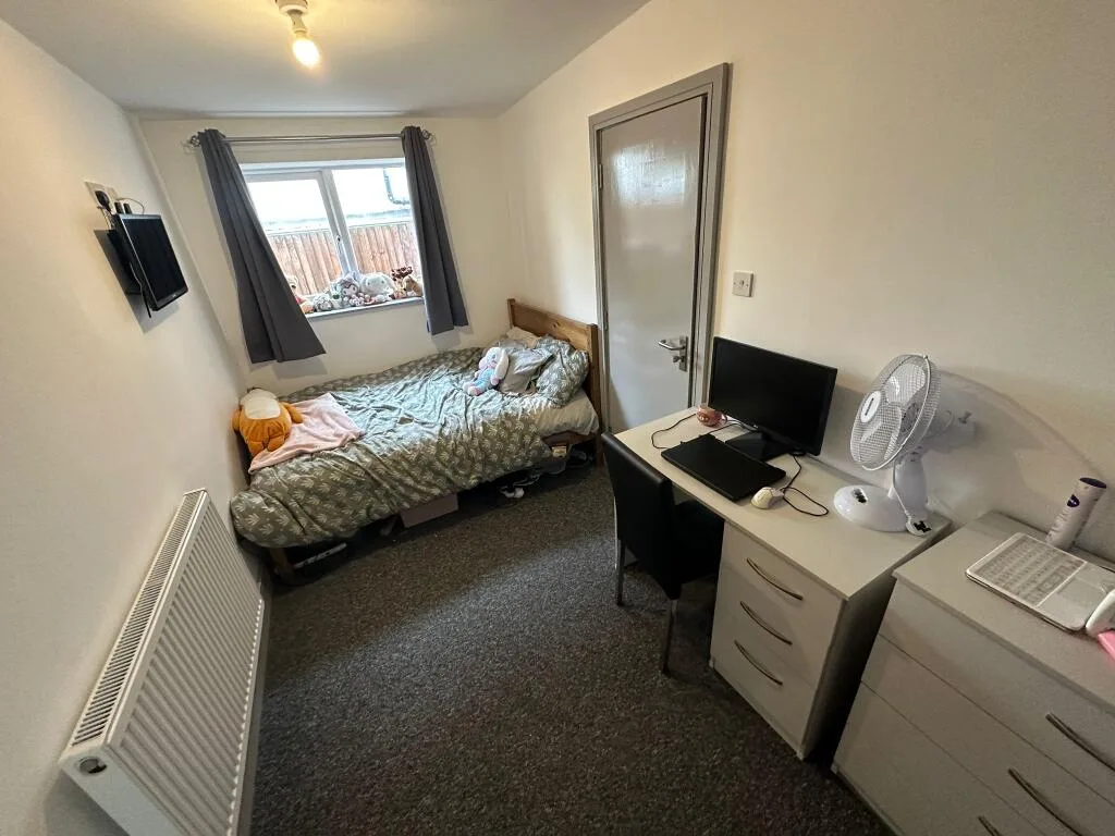 4 bedroom flat for rent