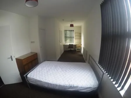 6 bedroom house for rent