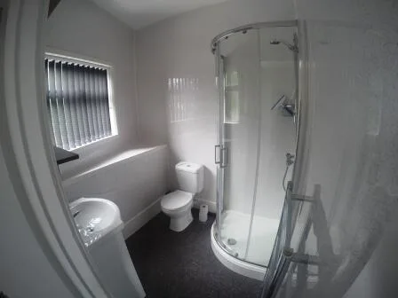 6 bedroom house for rent