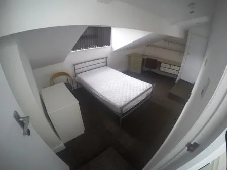 6 bedroom house for rent