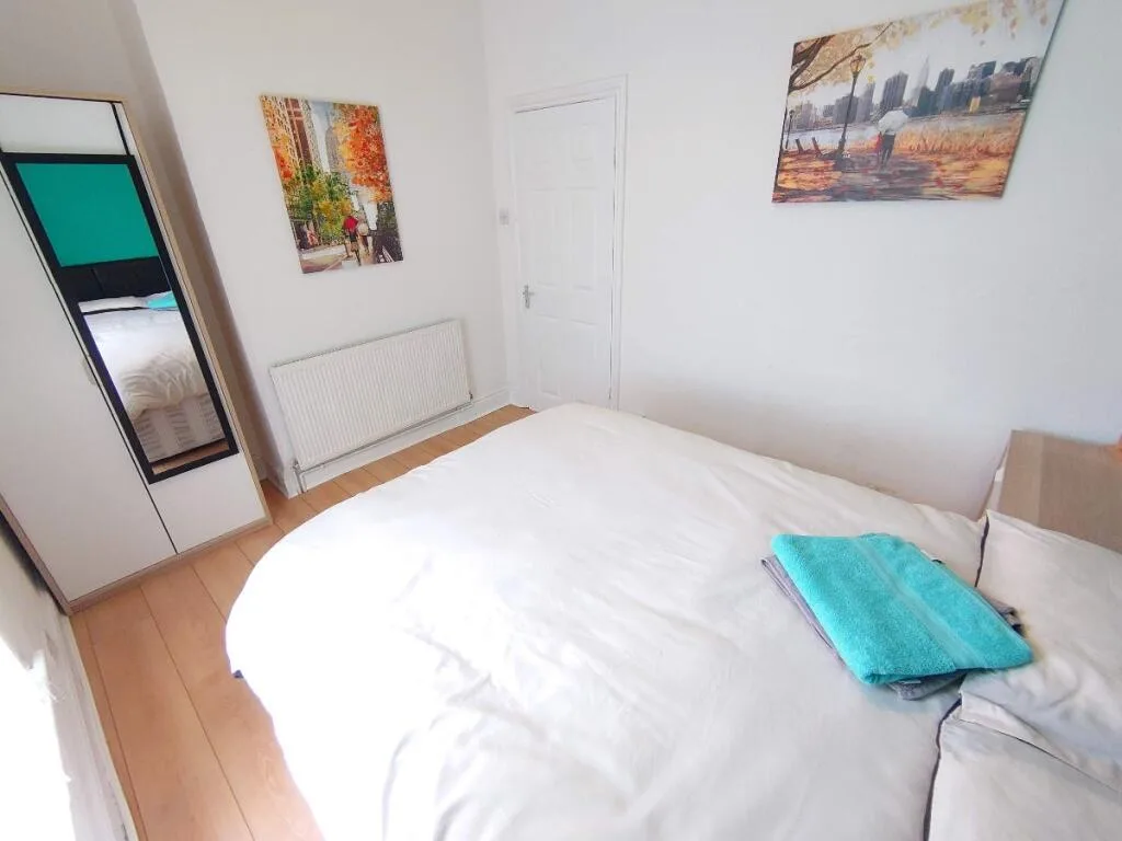 4 bedroom terraced house for rent