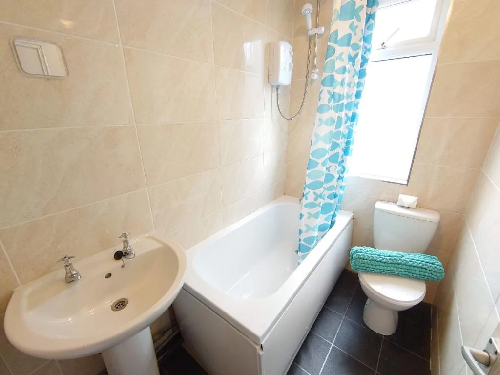 4 bedroom terraced house for rent