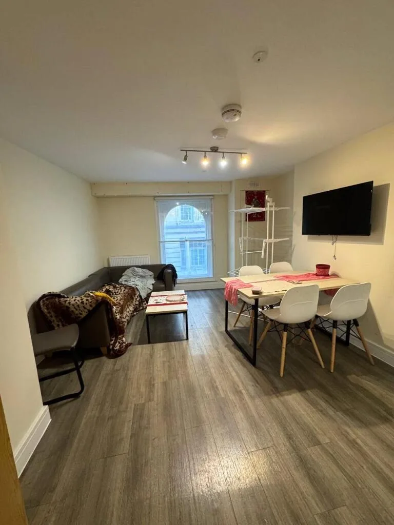4 bedroom apartment for rent