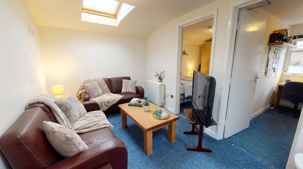 5 bedroom apartment for rent