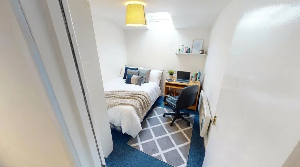 5 bedroom apartment for rent