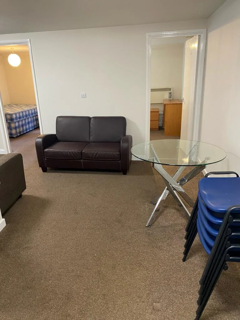 5 bedroom apartment for rent
