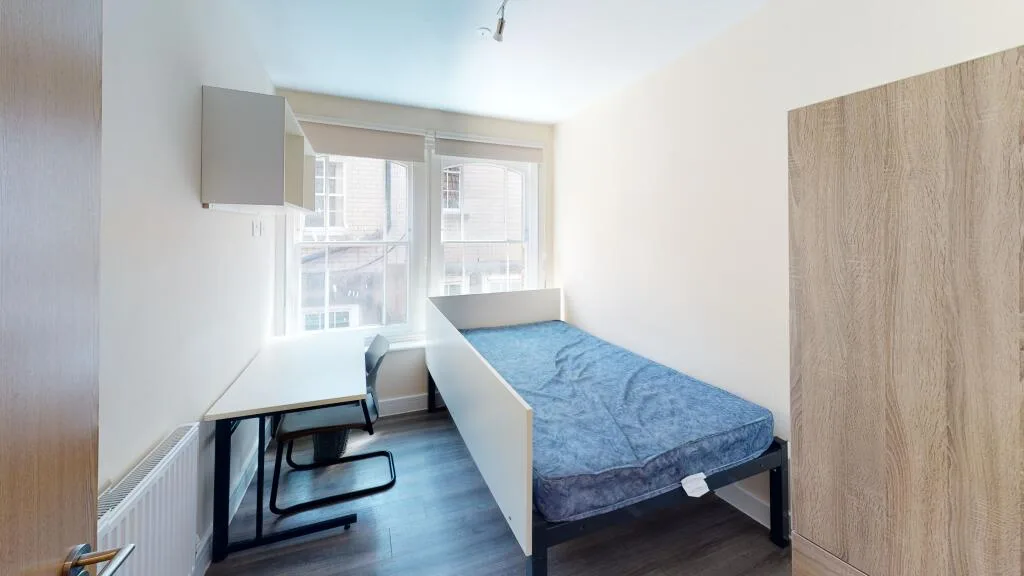 6 bedroom apartment for rent