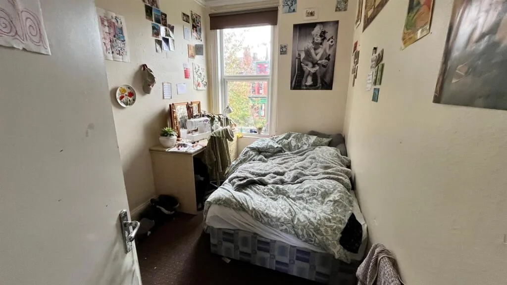 9 bedroom house for rent
