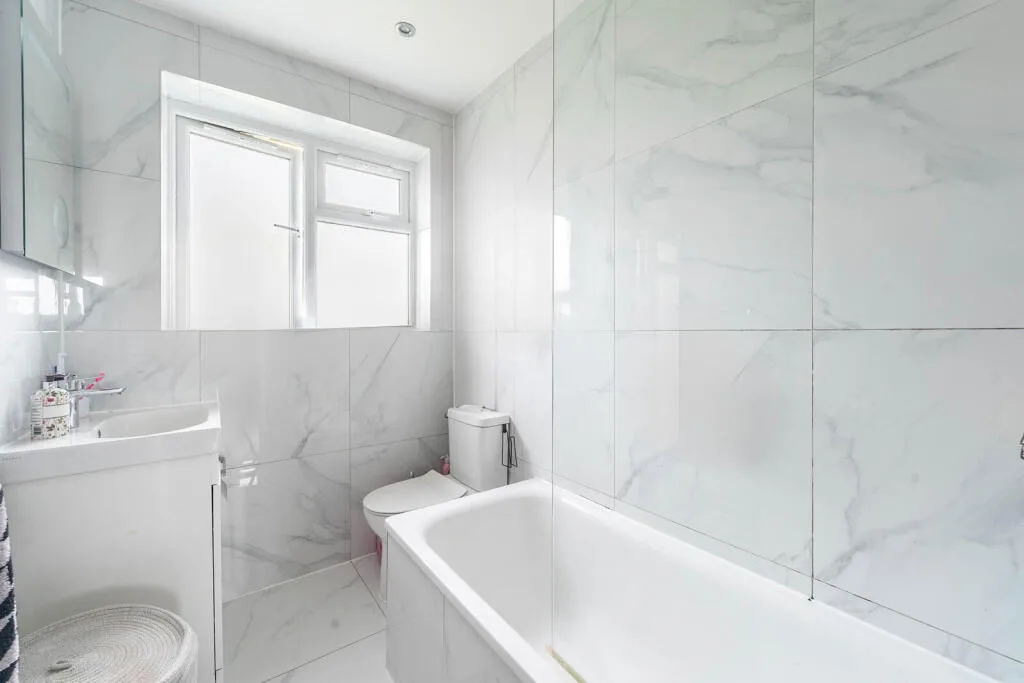 2 bedroom maisonette for rent