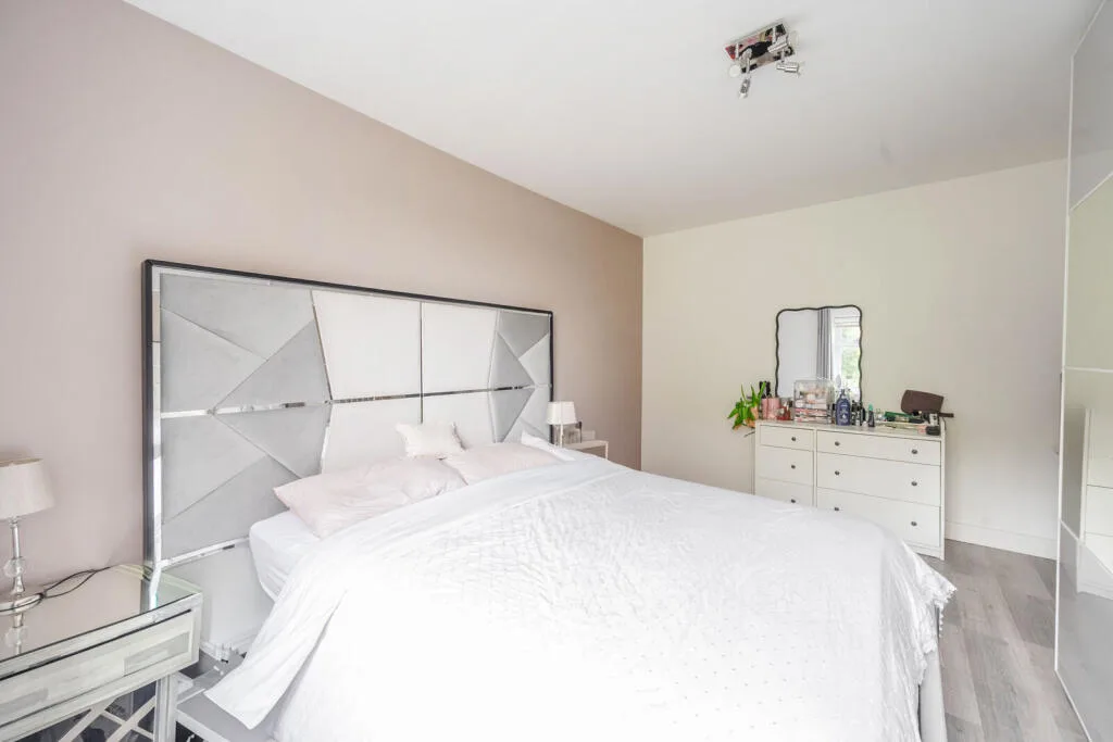 2 bedroom maisonette for rent