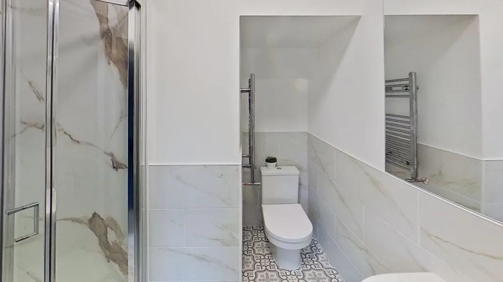 6 bedroom terraced house for rent