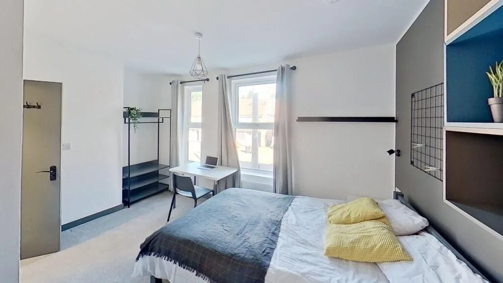 6 bedroom terraced house for rent
