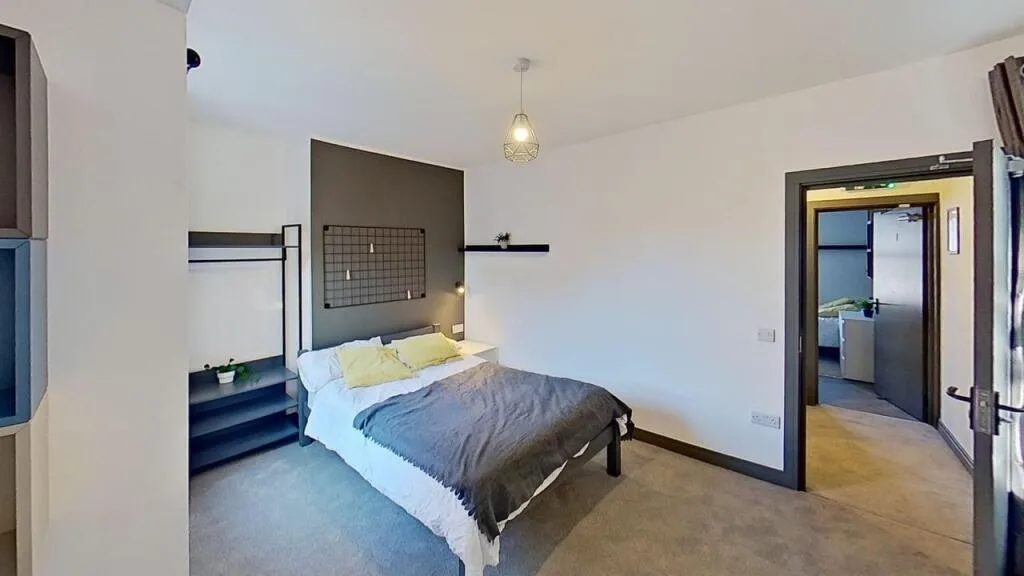 6 bedroom terraced house for rent