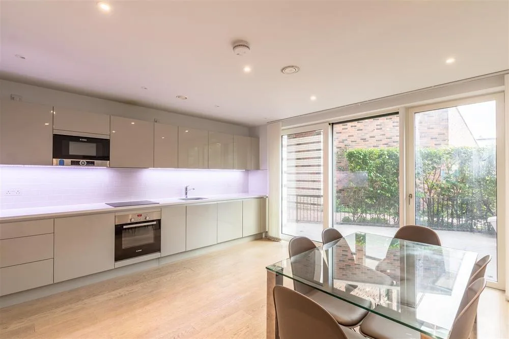 3 bedroom apartment for rent