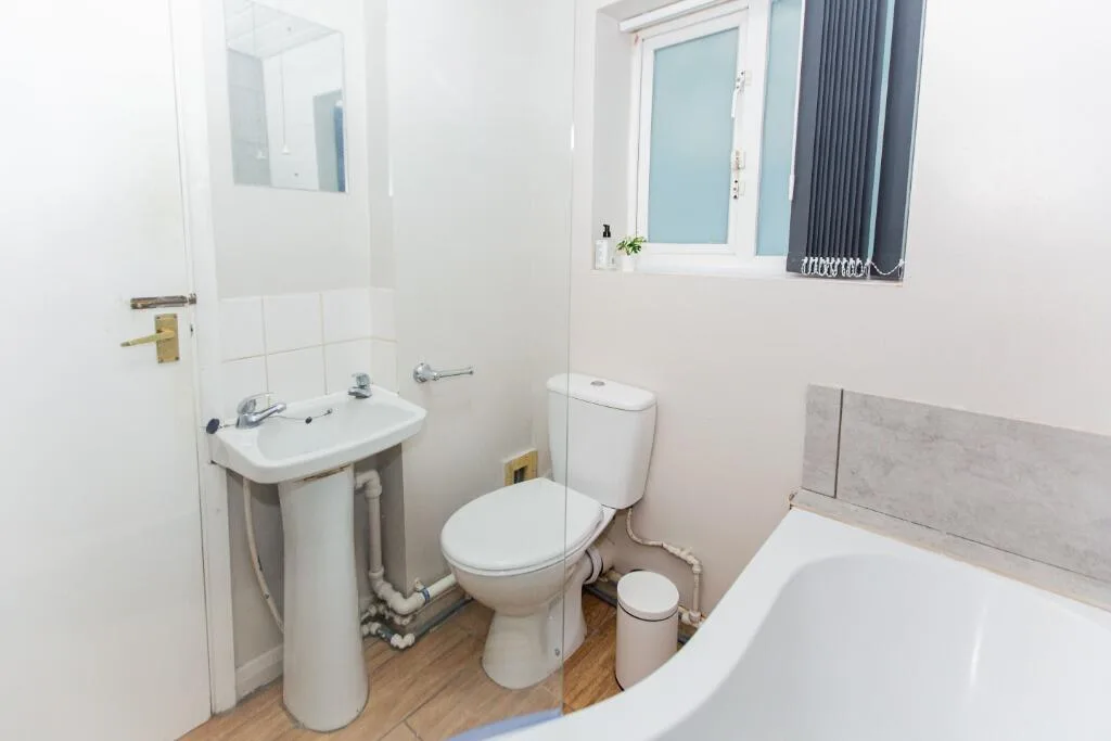 4 bedroom flat for rent