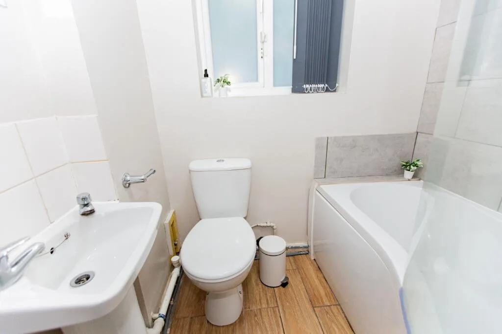 4 bedroom flat for rent