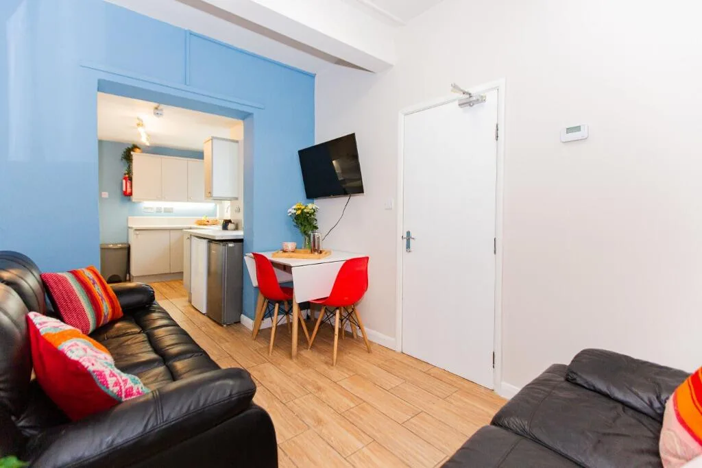 4 bedroom flat for rent