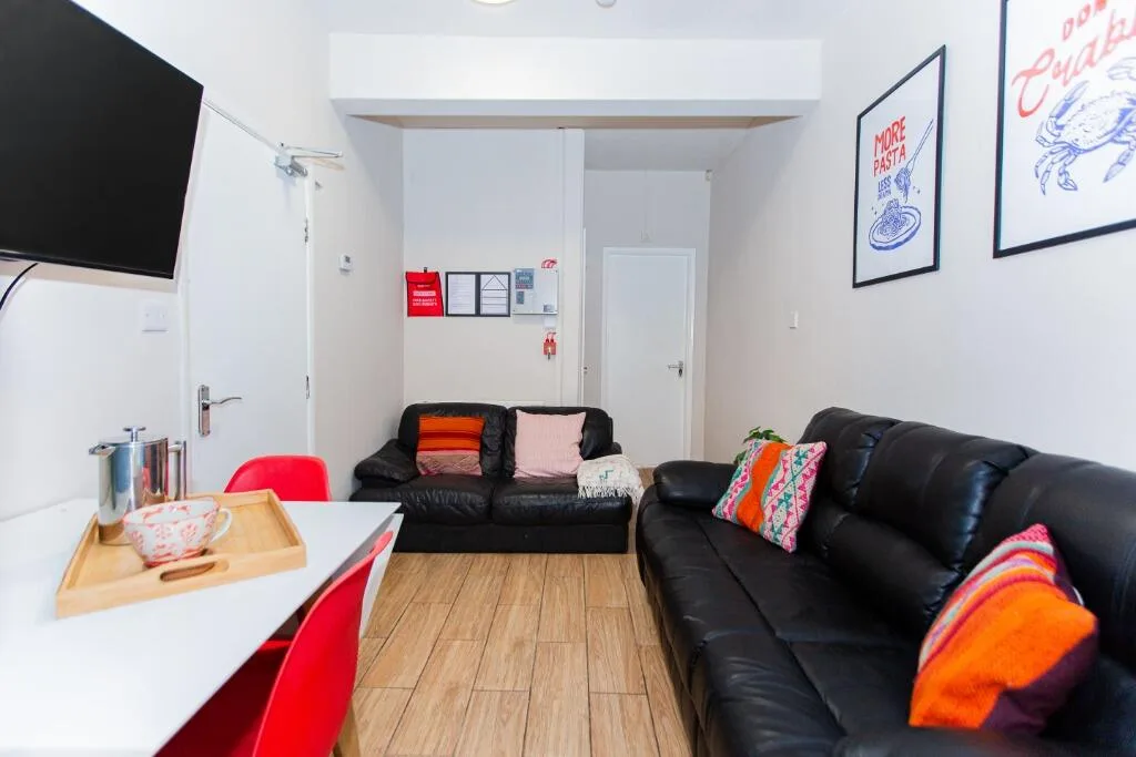 4 bedroom flat for rent