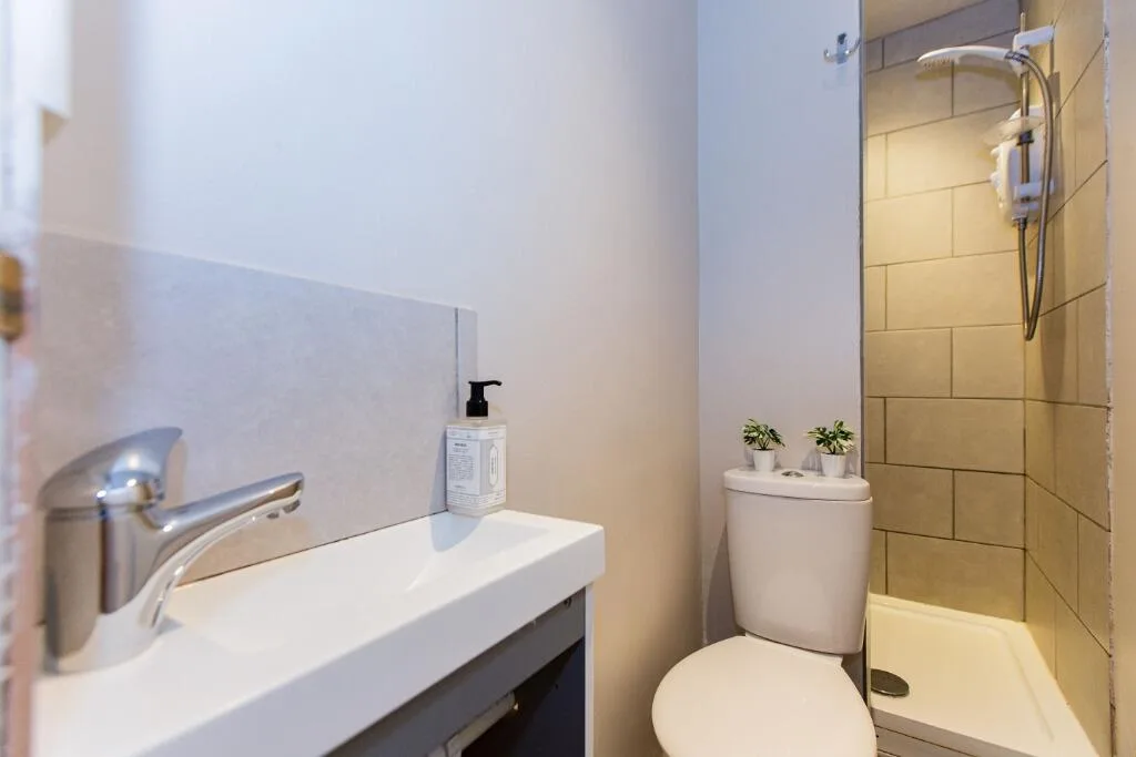 4 bedroom flat for rent