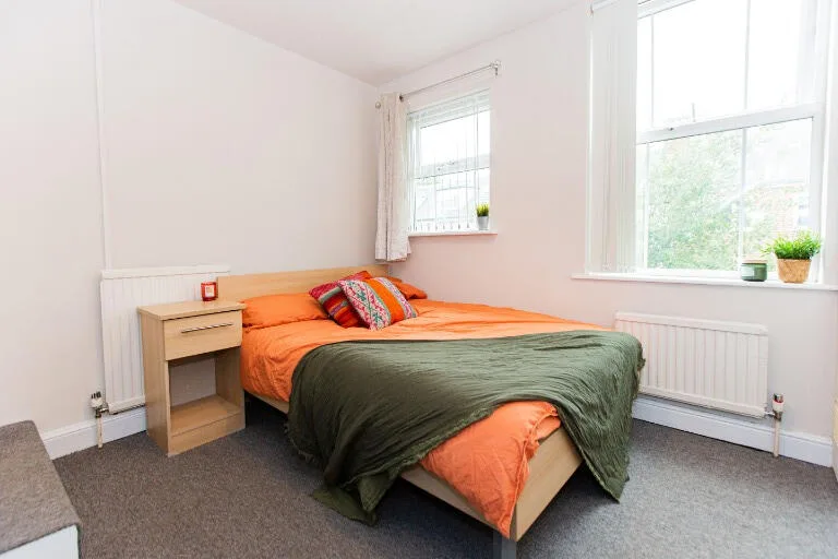 4 bedroom flat for rent