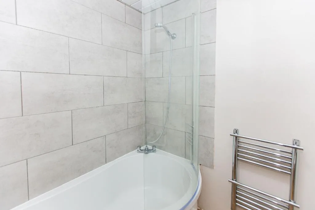 4 bedroom flat for rent