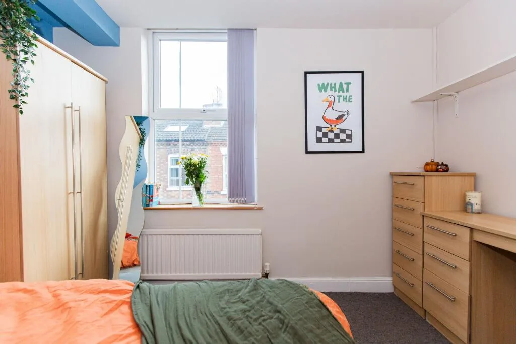 4 bedroom flat for rent
