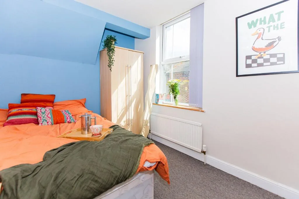 4 bedroom flat for rent
