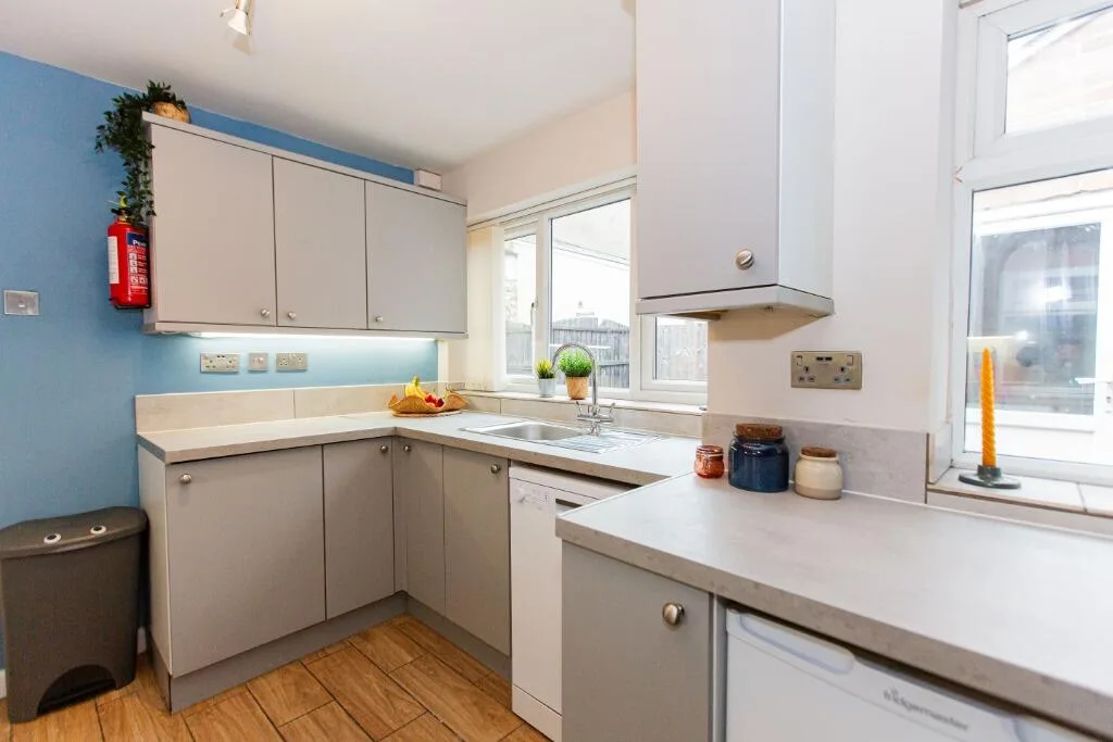 4 bedroom flat for rent
