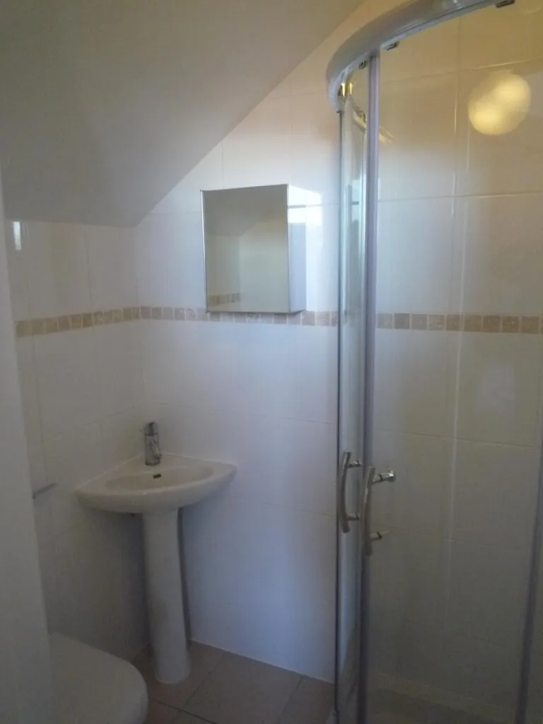 4 bedroom semi-detached house for rent