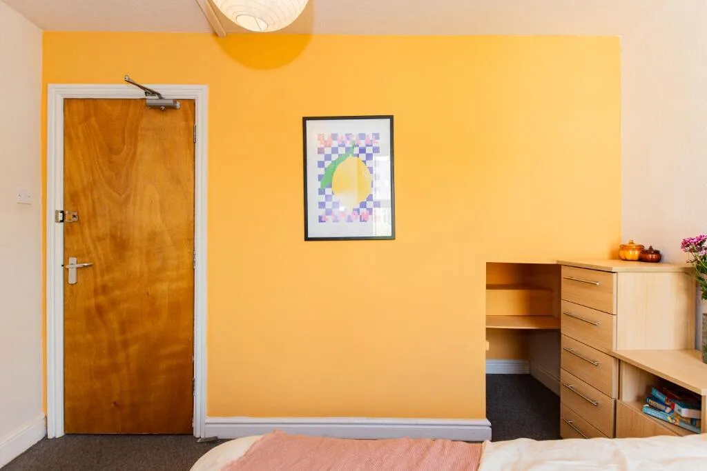 6 bedroom terraced house for rent