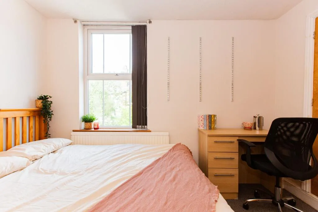 6 bedroom terraced house for rent