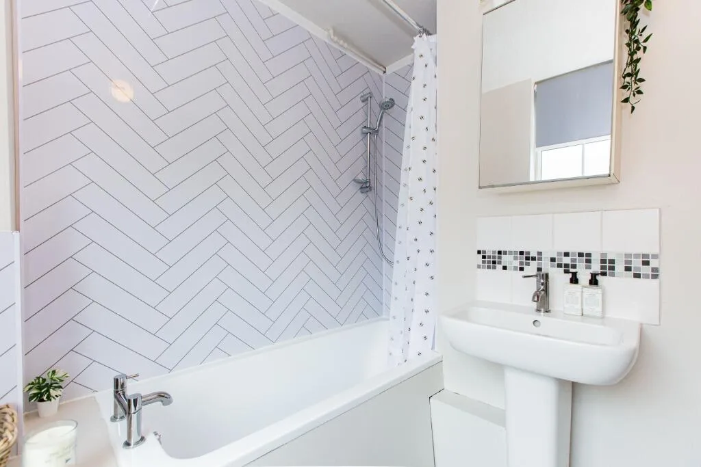 6 bedroom terraced house for rent
