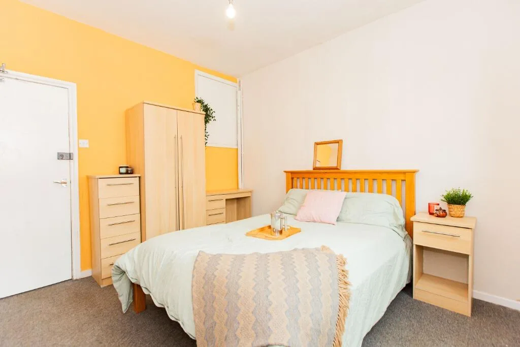 5 bedroom detached house for rent