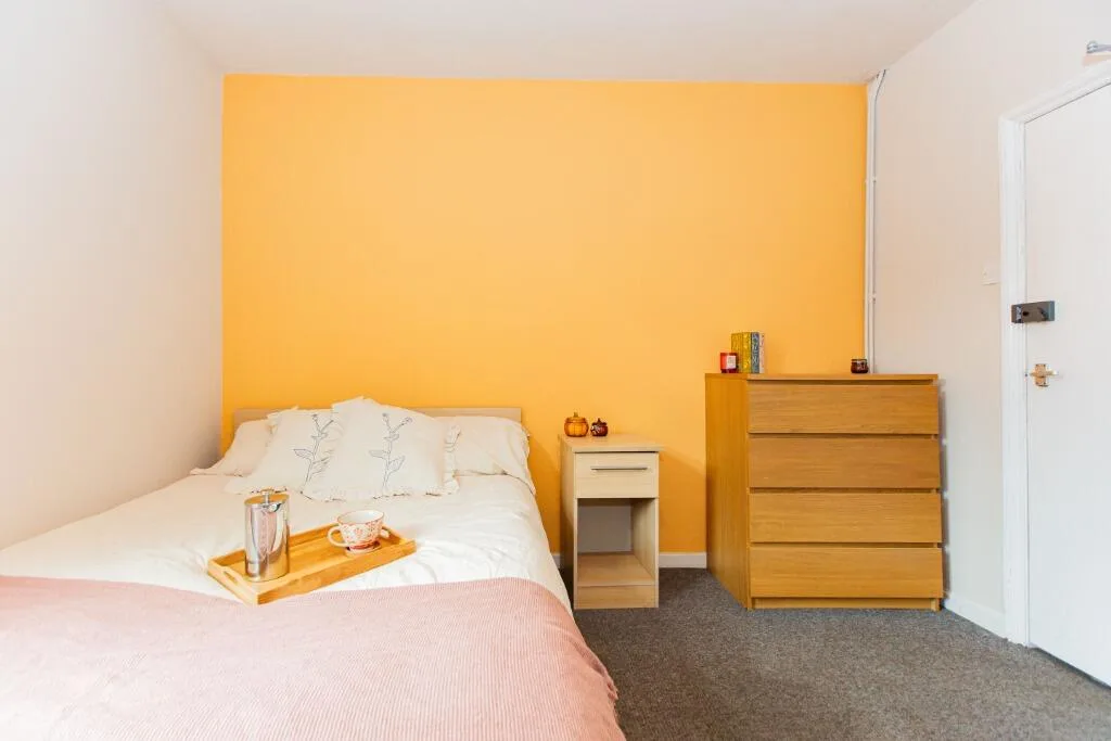 5 bedroom detached house for rent