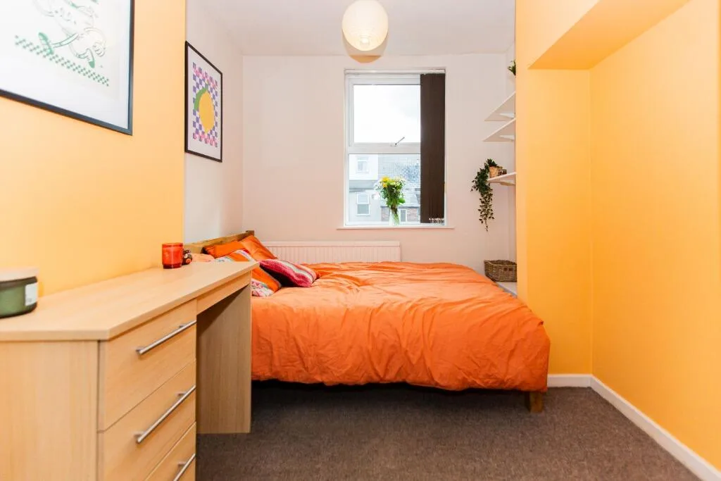 5 bedroom detached house for rent