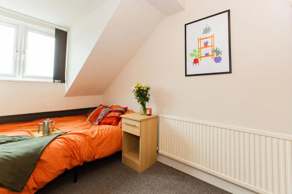 5 bedroom detached house for rent