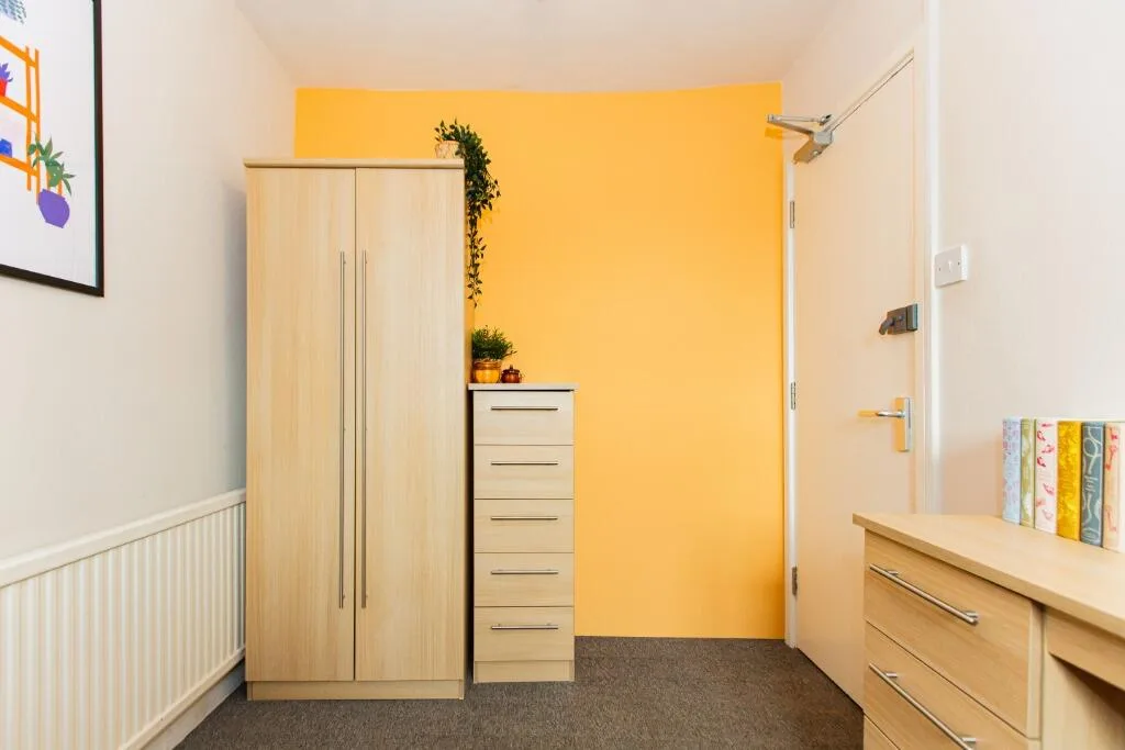 5 bedroom detached house for rent