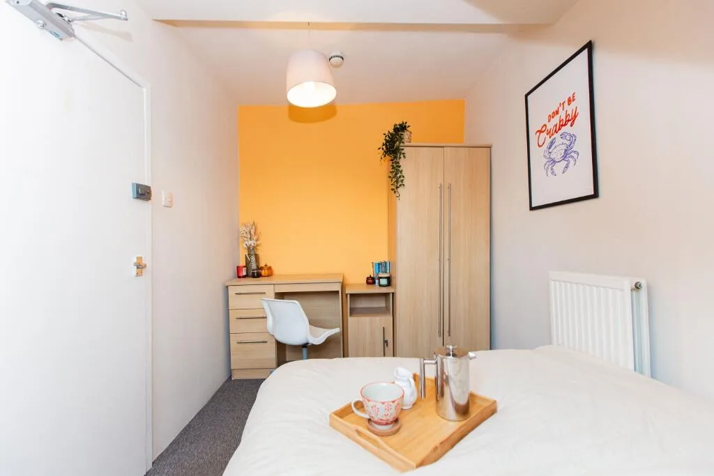 5 bedroom detached house for rent