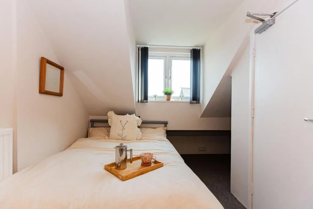 5 bedroom detached house for rent