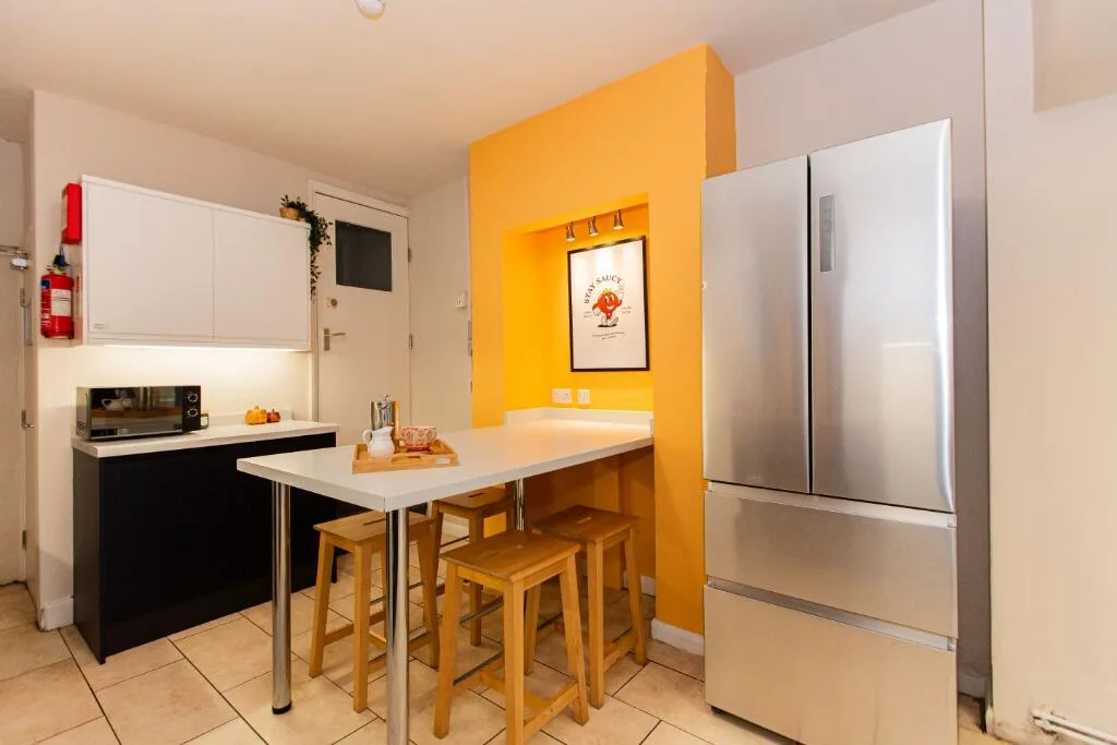 5 bedroom detached house for rent