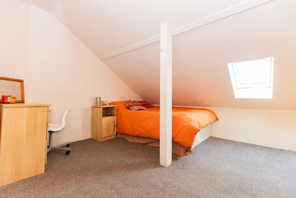5 bedroom detached house for rent