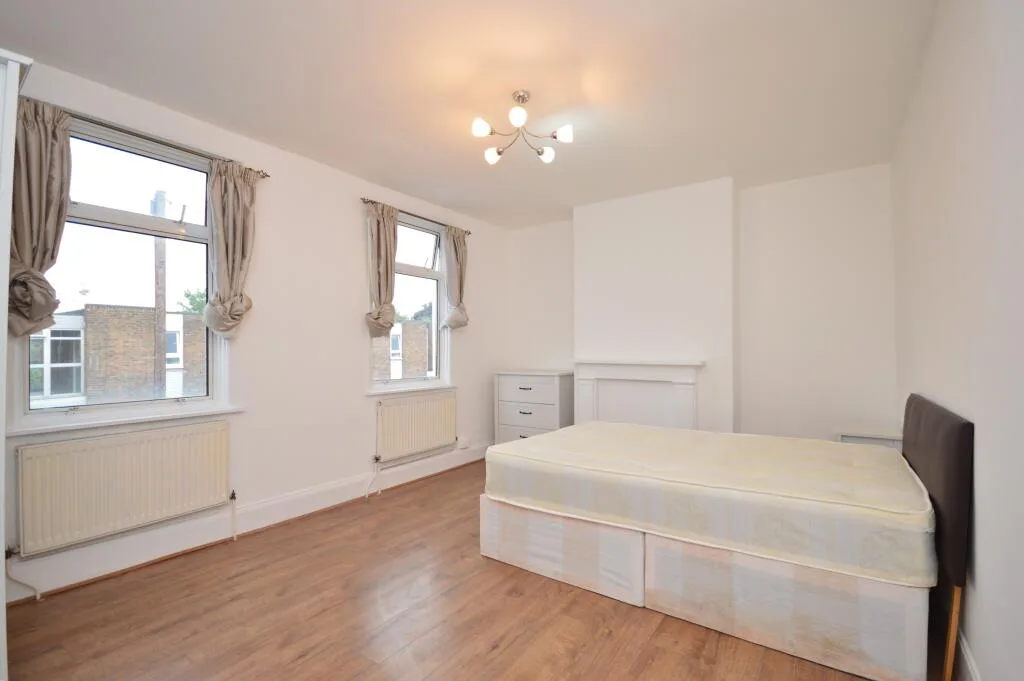 4 bedroom terraced house for rent