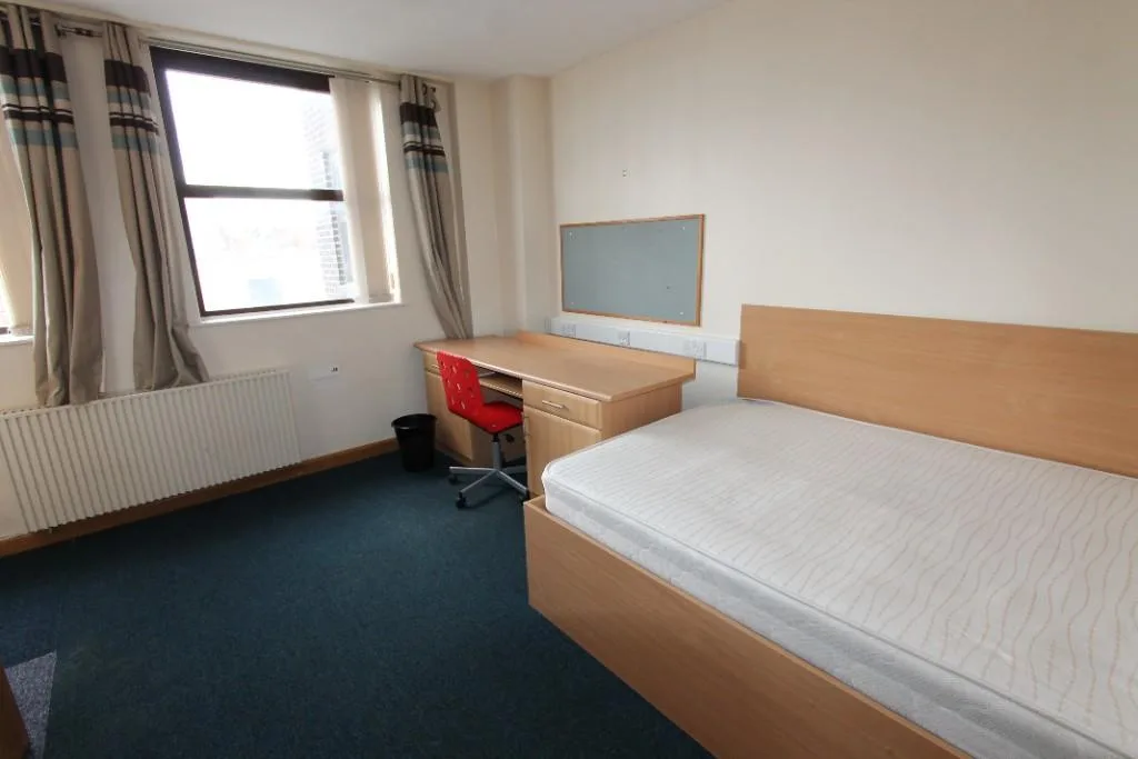6 bedroom apartment for rent