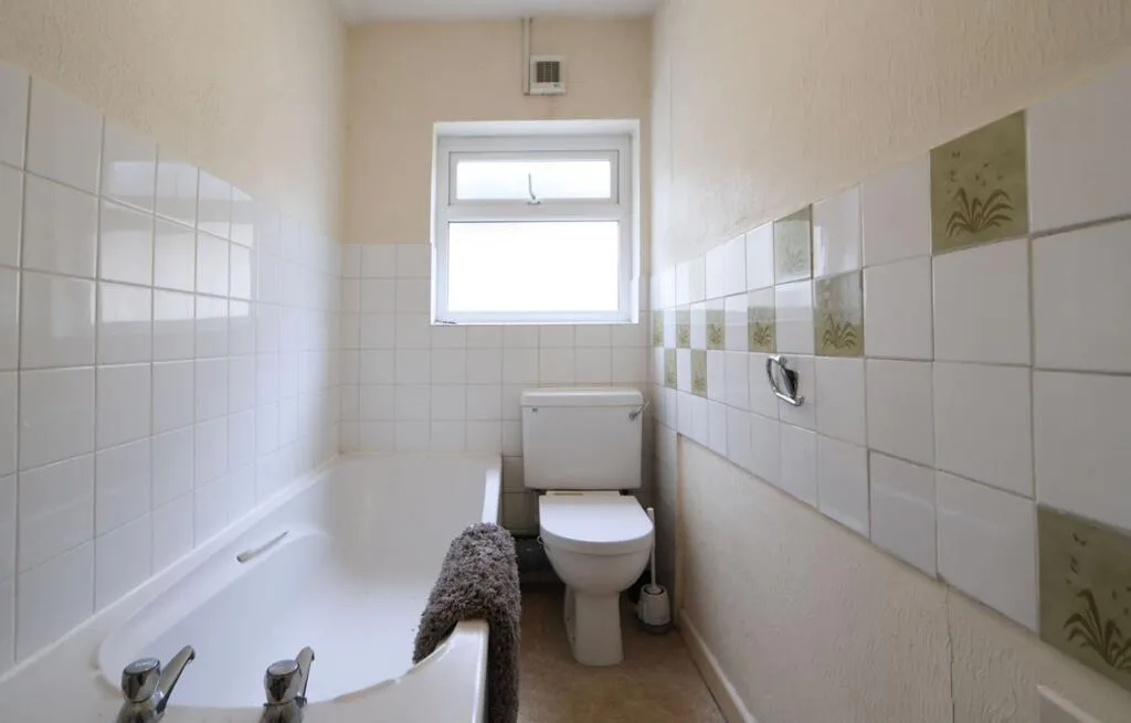 8 bedroom terraced house for rent