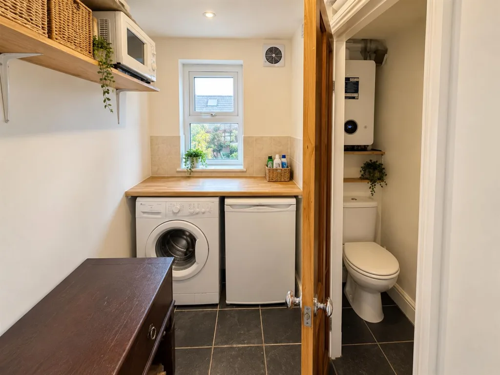 6 bedroom terraced house for rent