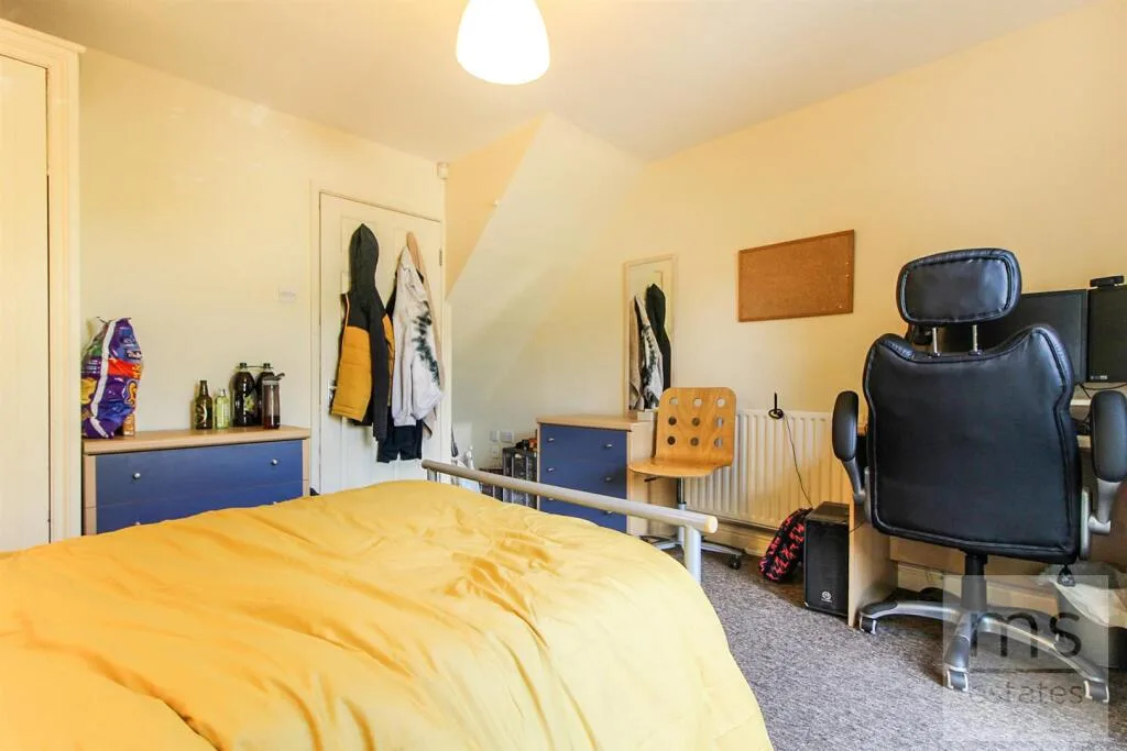 4 bedroom terraced house for rent