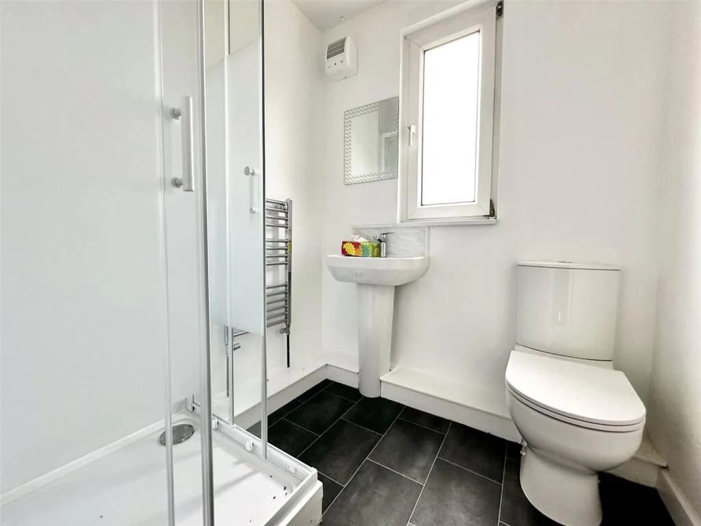 4 bedroom terraced house for rent