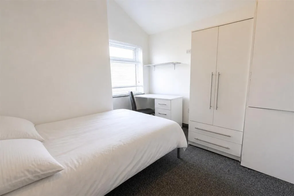 4 bedroom house for rent