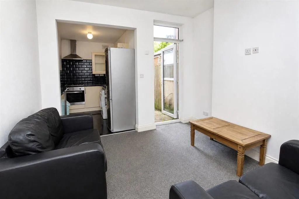 4 bedroom house for rent